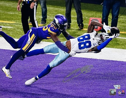 Ceedee Lamb Dallas Cowboys TD Catch Signed 16x20 Photo Framed Auto Fanatics COA