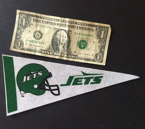 NEW YORK JETS MINI FOOTBALL PENNANT Vintage 1980’s Banner Flag 4x9 Sack Exchange