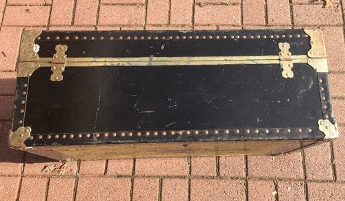 US ARMY FOOTLOCKER shipping trunk coffee table Ft Schafter Oahu Hawaii Original