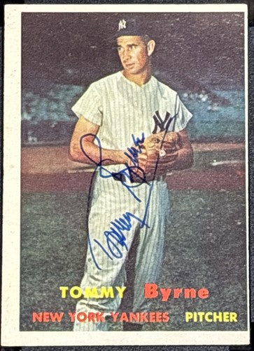 1957 Topps Baseball Card #108 Tommy Byrne Signed SGC Authentic Mint Auto Yankees