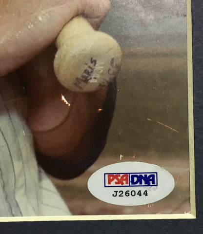 Roger Maris signed 8x10 photo framed Yankee coin Autograph JSA PSA LOA