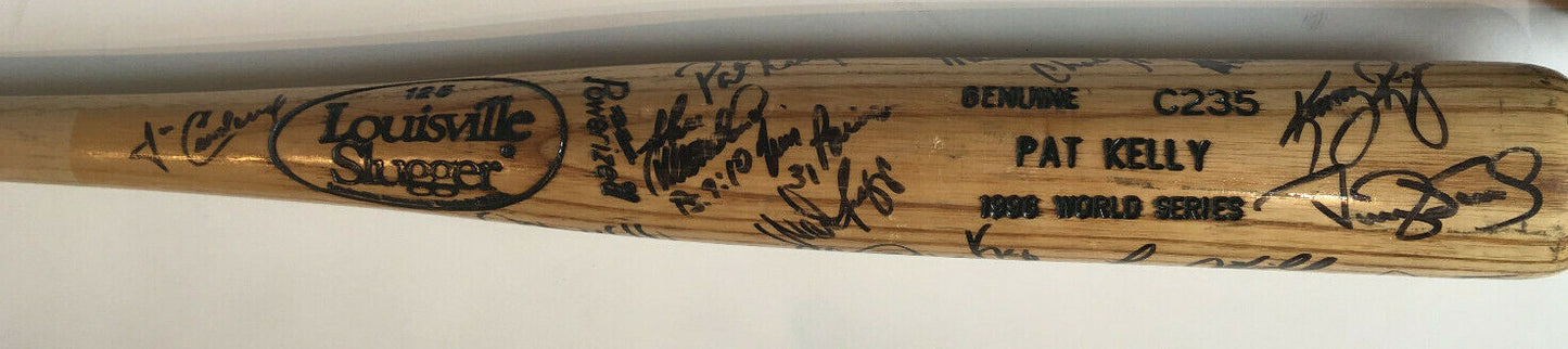 1996 Yankees Team Signed World Series Game bat Derek Jeter Rivera 25 + Auto PSA