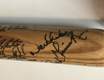 1996 Yankees Team Signed World Series Game bat Derek Jeter Rivera 25 + Auto PSA
