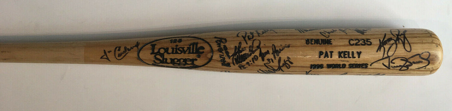 1996 Yankees Team Signed World Series Game bat Derek Jeter Rivera 25 + Auto PSA