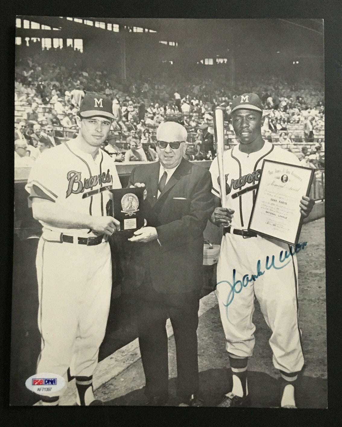 Hank Aaron signed 8x10 Eddie Mathews award photo Autograph HOF PSA COA