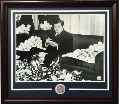 Babe Ruth Licensed 16x20 photo signing baseballs Framed Yankees coin HOF