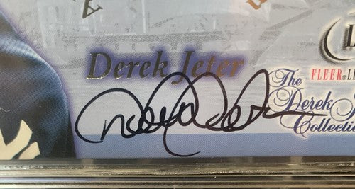 2002 Fleer Legacy Derek Jeter Columbus Clippings Jersey Bgs 10 Auto Mint 9 Card