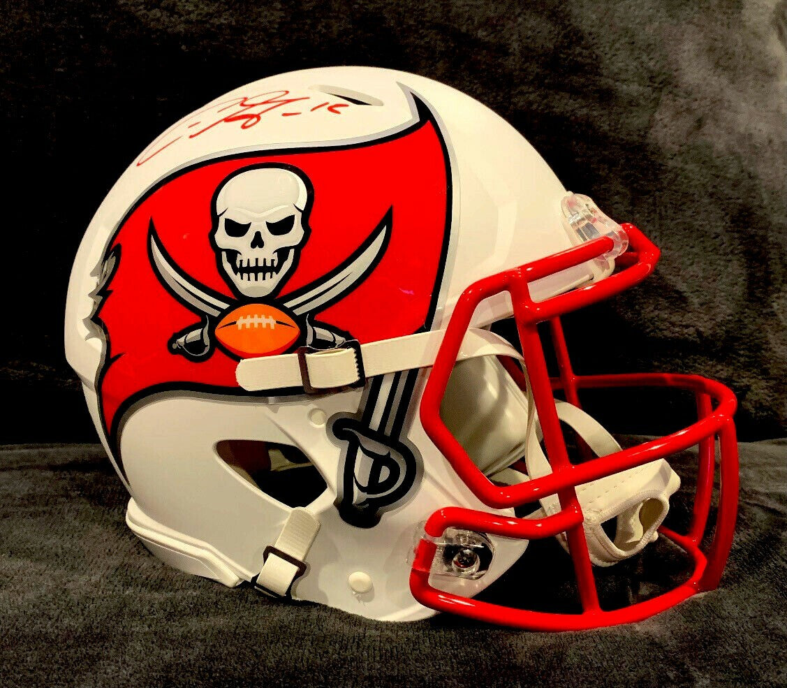 Chris Godwin Signed Buccaneers Speed Authentic Lunar Helmet Mint Red Auto JSA