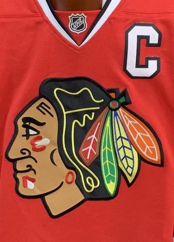 Jonathan Toews Chicago Blackhawks Size L Captain Reebok Jersey NHL Licensed