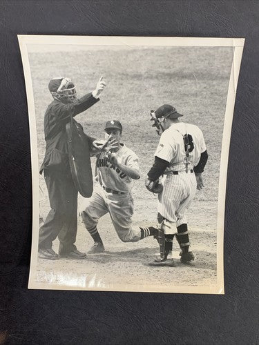 1951 YOGI BERRA #8 YANKEES 8x10 Original Wire PHOTO AP Acme News Play At Plate