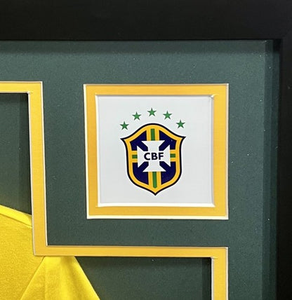Pele Signed CBD Brazil World Cup Soccer Jersey Framed #10 Autograph Beckett COA