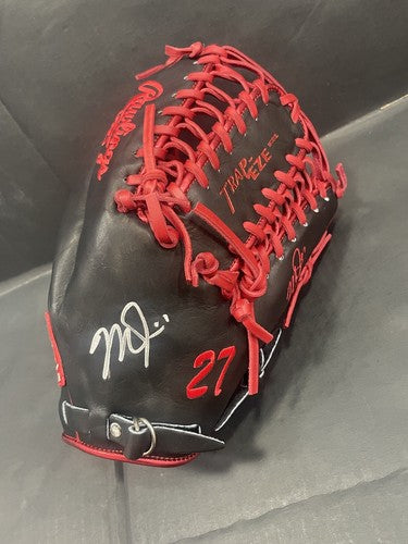 Mike Trout Angels Signed Game Issued Rawlings Fielding Glove MLB Authentic Auto