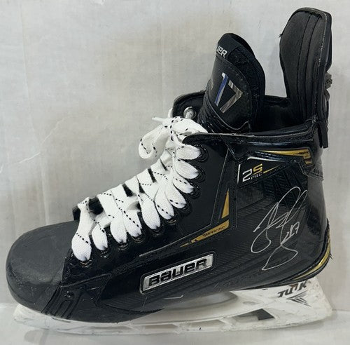 Matt Martin Signed Islanders Bauer Skate Pair Game Used Autograph Steiner COA