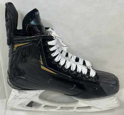 Matt Martin Signed Islanders Bauer Skate Pair Game Used Autograph Steiner COA