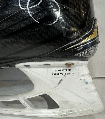 Matt Martin Signed Islanders Bauer Skate Pair Game Used Autograph Steiner COA