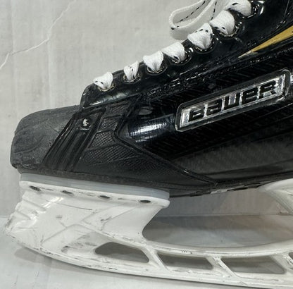 Matt Martin Signed Islanders Bauer Skate Pair Game Used Autograph Steiner COA