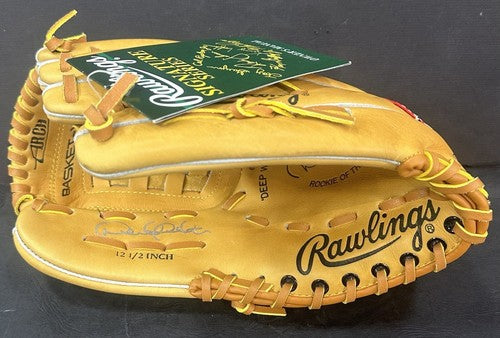 Derek Jeter Signed Rawlings RGB 2 Rookie Glove Roy Yankees Mint Auto PSA COA HOF