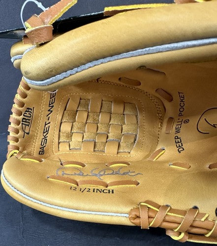 Derek Jeter Signed Rawlings RGB 2 Rookie Glove Roy Yankees Mint Auto PSA COA HOF