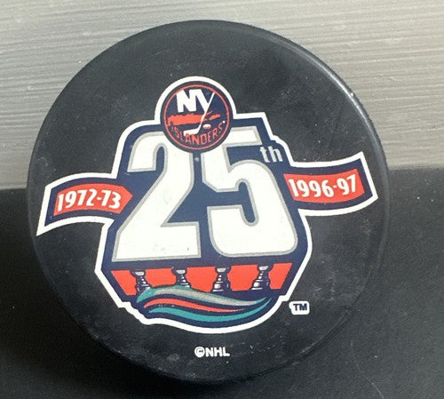 New York Islanders 25th Anniversary Hockey Puck 1997 Fisherman McDonald's Rare