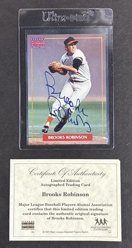 1996 Legends Collection Brooks Robinson Orioles Signed Card Mt Hof Auto Mlb Coa