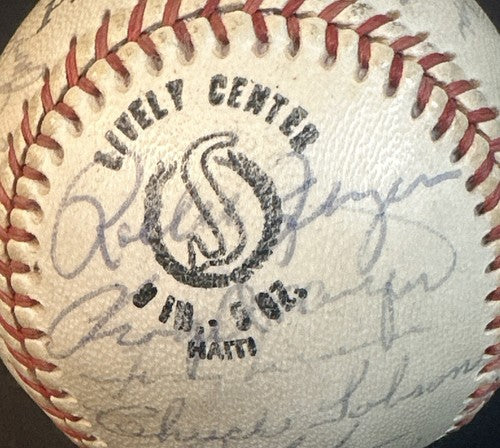 1971 Oakland A’s Team Signed baseball 30 Auto Reggie Jackson Catfish Hunter JSA
