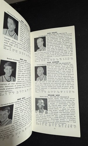 1965 66 University of Cincinnati Bearcats Basketball Media Yearbook Guide Nice