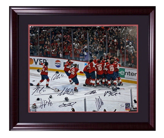 Florida Panthers Team Signed 16x20 Framed Stanley Cup Photo 8 Auto LE Fanatics