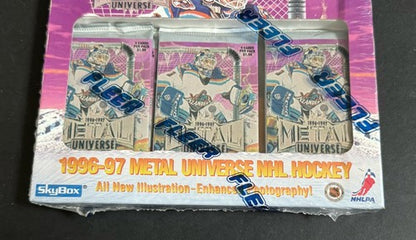 1996-97 Fleer Metal Universe Hockey Factory Sealed Retail Box 18 Packs Inserts