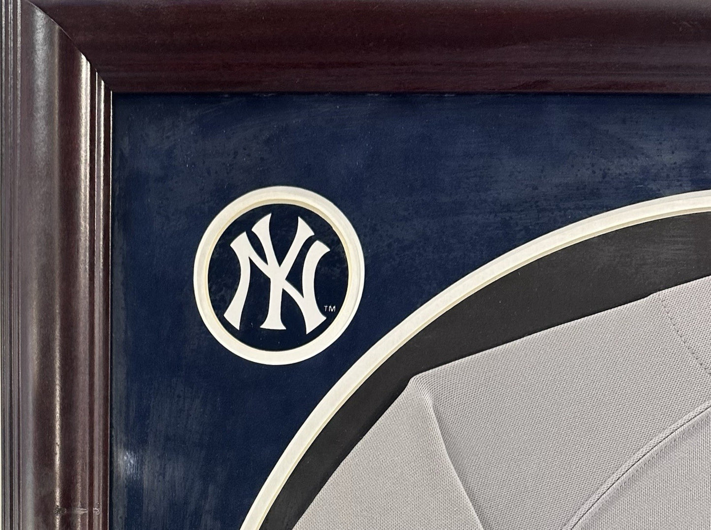 Derek Jeter Signed Yankees Majestic Authentic Jersey Framed Auto Steiner MLB HOF