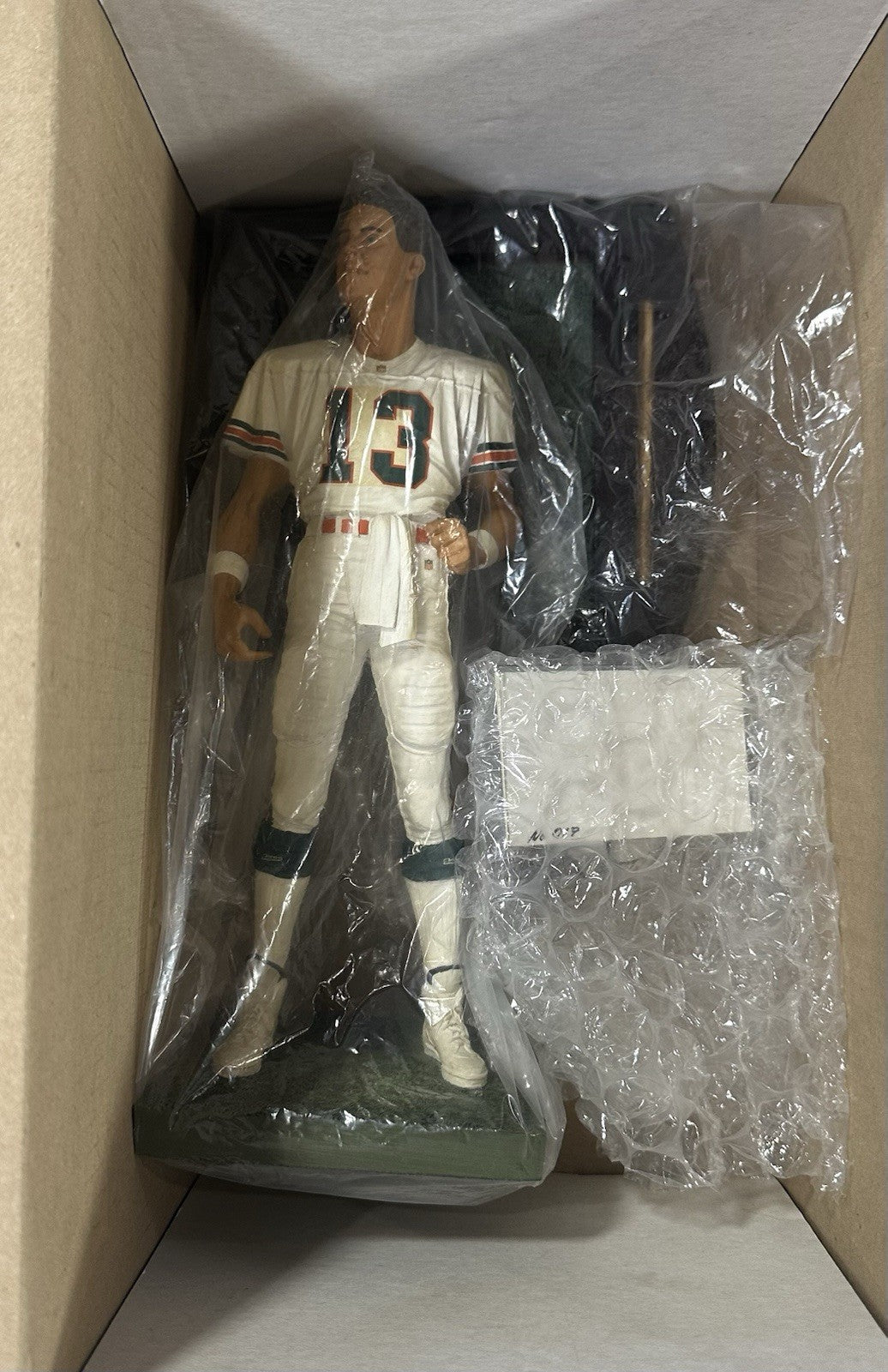Dan Marino Signed Art of Sport Figurine Miami Dolphins LE Auto HOF UDA COA NIB