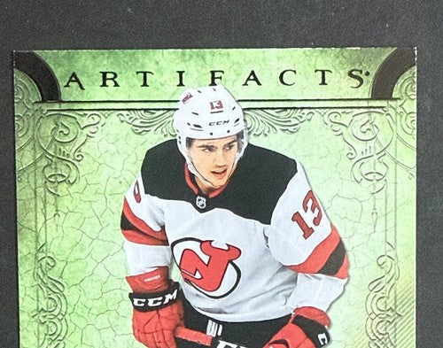 2020 /21 Artifacts Nico Hischier Dual Mint Auto 1/5 New Jersey Devils