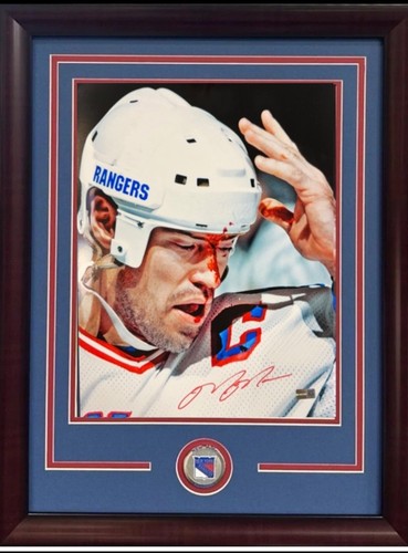 Mark Messier Signed Rangers 11x14 Bloody Mess Photo Framed Mint Auto Steiner HOF
