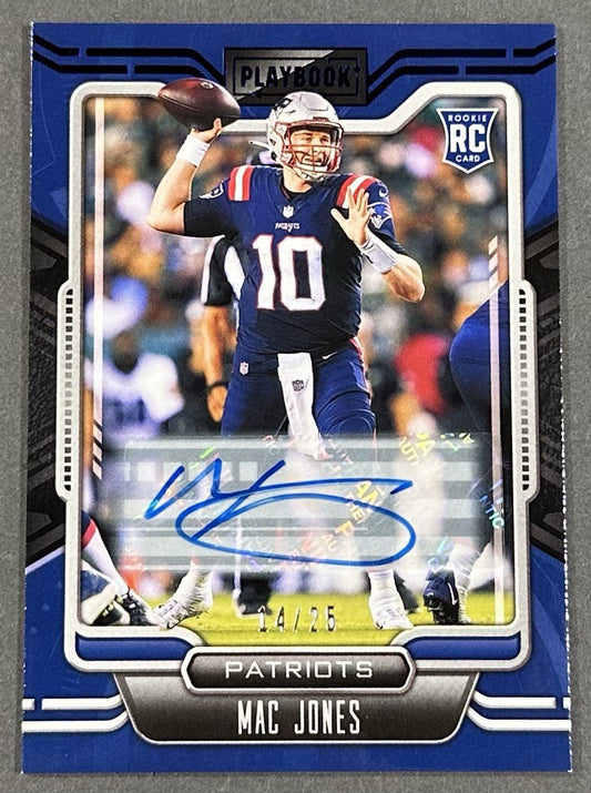 2021 Panini Playbook Football Mac Jones Rookie Auto /25 Platinum RC #109 49ers