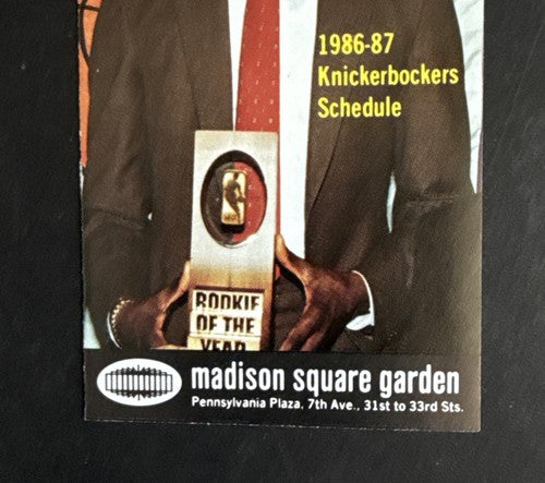 1986-87 NY KNICKS Pocket Schedule Msg Patrick Ewing Roy Rookie Of Year ROY MINT