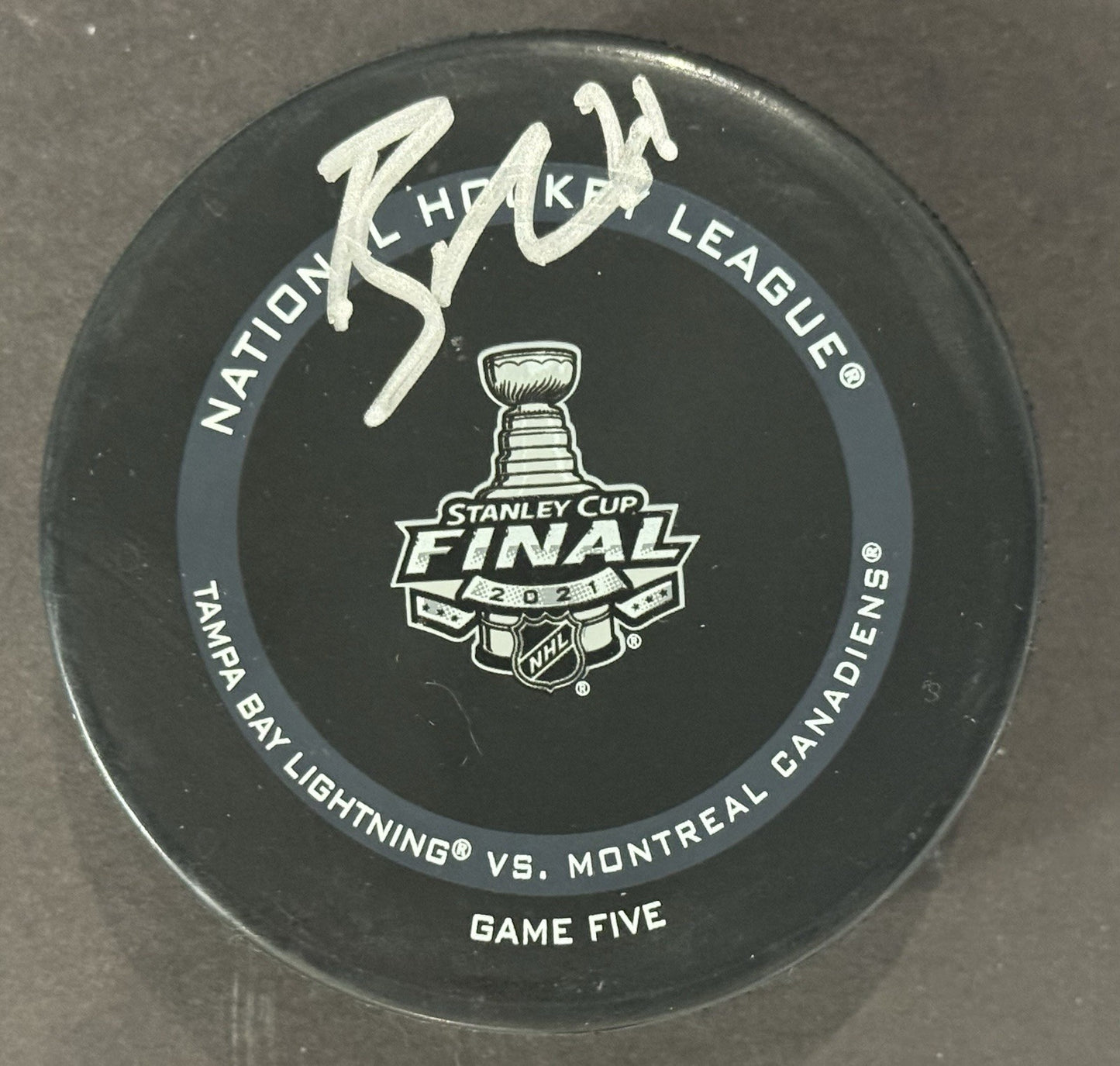 Brayden Point Tampa Bay Lightning Signed Official Game Puck Fanatics Auto