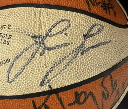 LA Sparks 2001 Team Signed Champion WNBA Basketball Lisa Leslie Auto W/Photo Coa