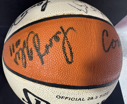 LA Sparks 2001 Team Signed Champion WNBA Basketball Lisa Leslie Auto W/Photo Coa