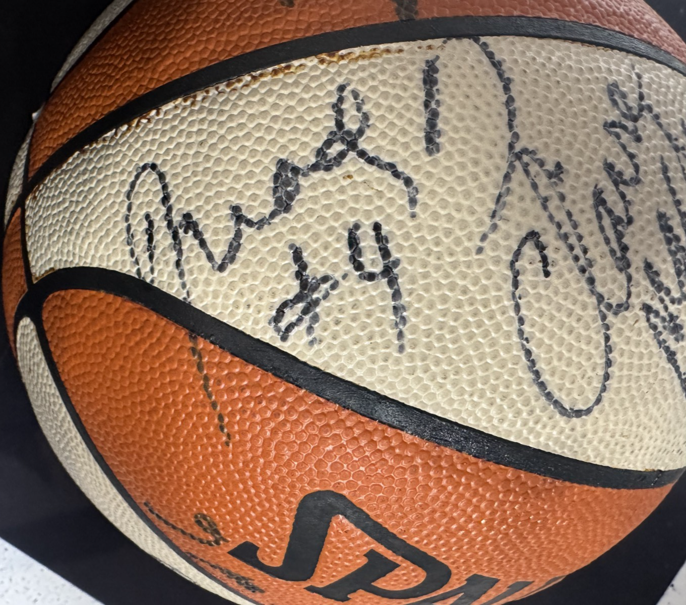 LA Sparks 2001 Team Signed Champion WNBA Basketball Lisa Leslie Auto W/Photo Coa