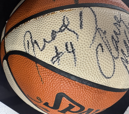 LA Sparks 2001 Team Signed Champion WNBA Basketball Lisa Leslie Auto W/Photo Coa