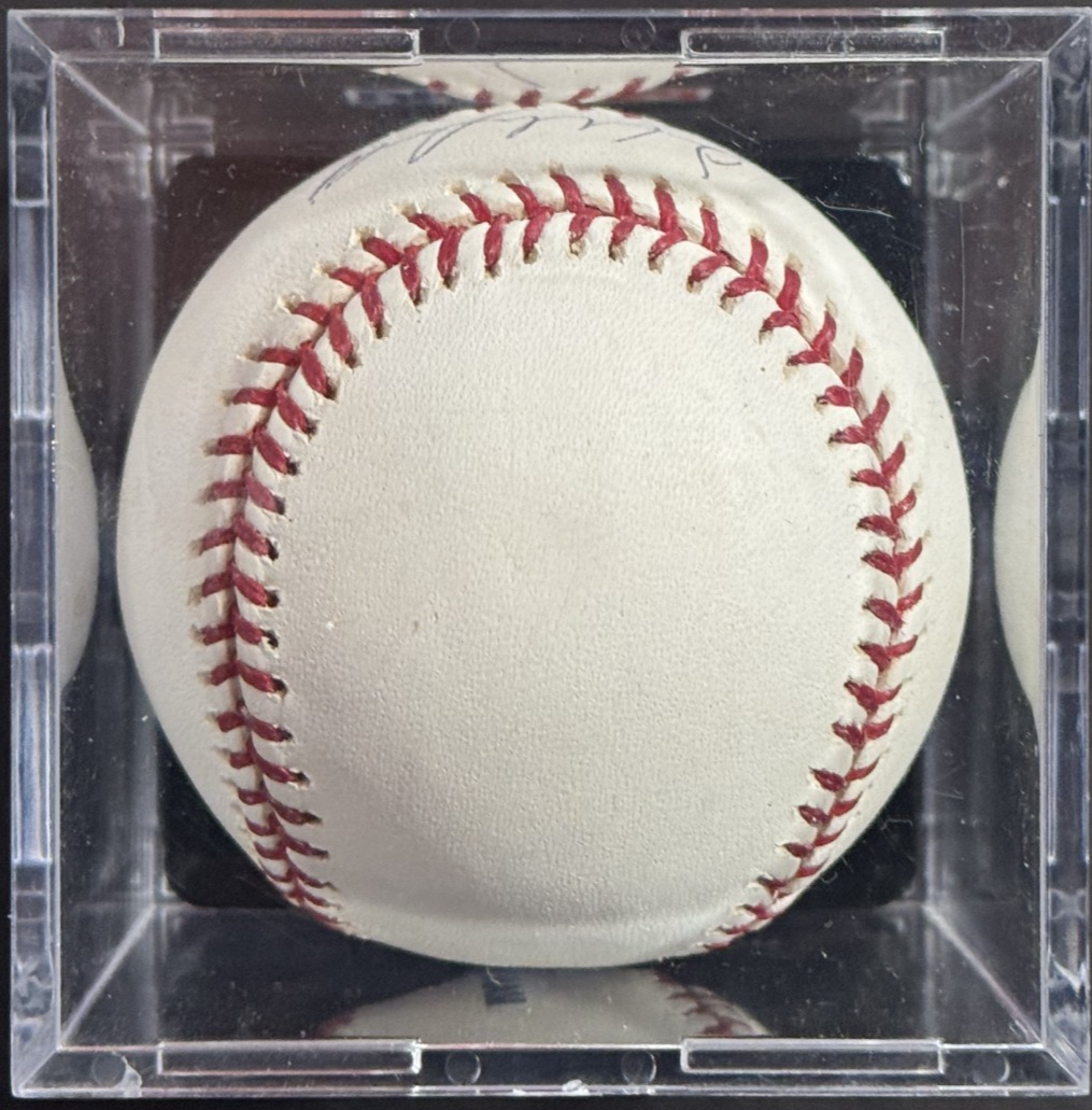 Dave Winfield Signed Official Baseball Yankees Padres  PSA Dna 9 Mint Auto HOF