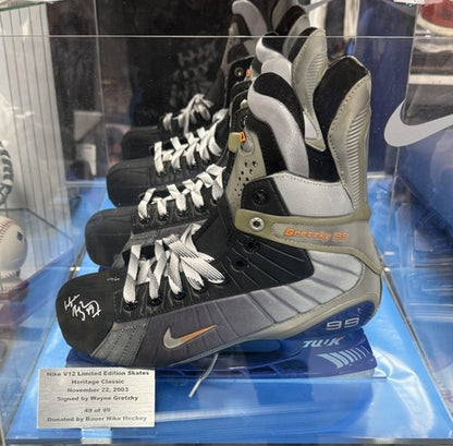 Wayne Gretzky SIGNED Nike Skates /99 IN Case Edmonton Oilers Heritage Auto WGA