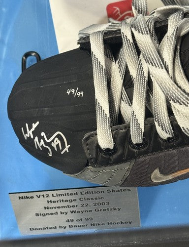 Wayne Gretzky SIGNED Nike Skates /99 IN Case Edmonton Oilers Heritage Auto WGA