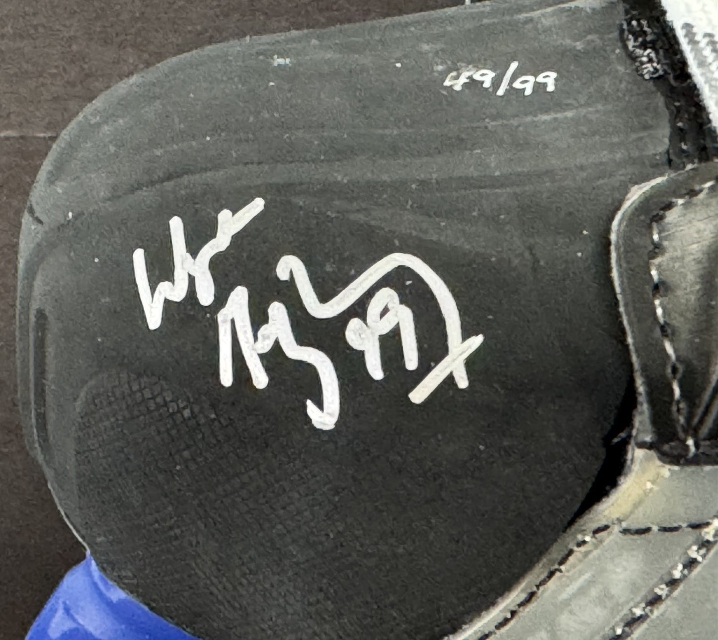 Wayne Gretzky SIGNED Nike Skates /99 IN Case Edmonton Oilers Heritage Auto WGA