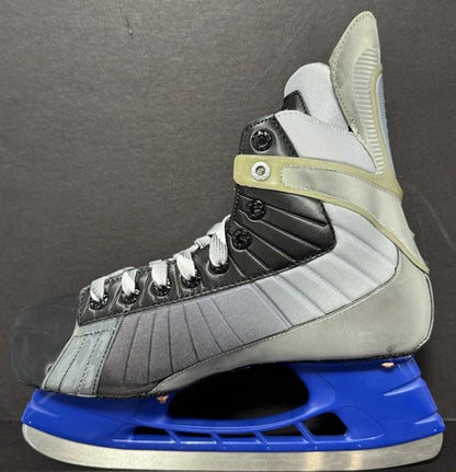 Wayne Gretzky SIGNED Nike Skates /99 IN Case Edmonton Oilers Heritage Auto WGA
