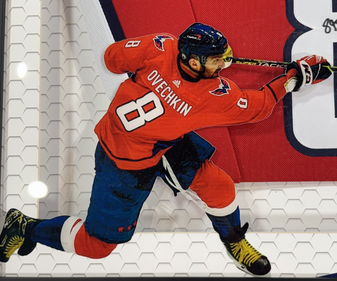 Alex Ovechkin Signed Capitals Jersey 895G ins Framed LED Shadowbox Auto Fanatics