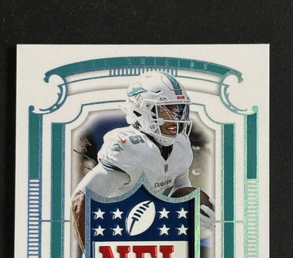 2025 National Treasures Platinum NFL SHIELD Patch 1/1 De’von Achane Dolphins MT