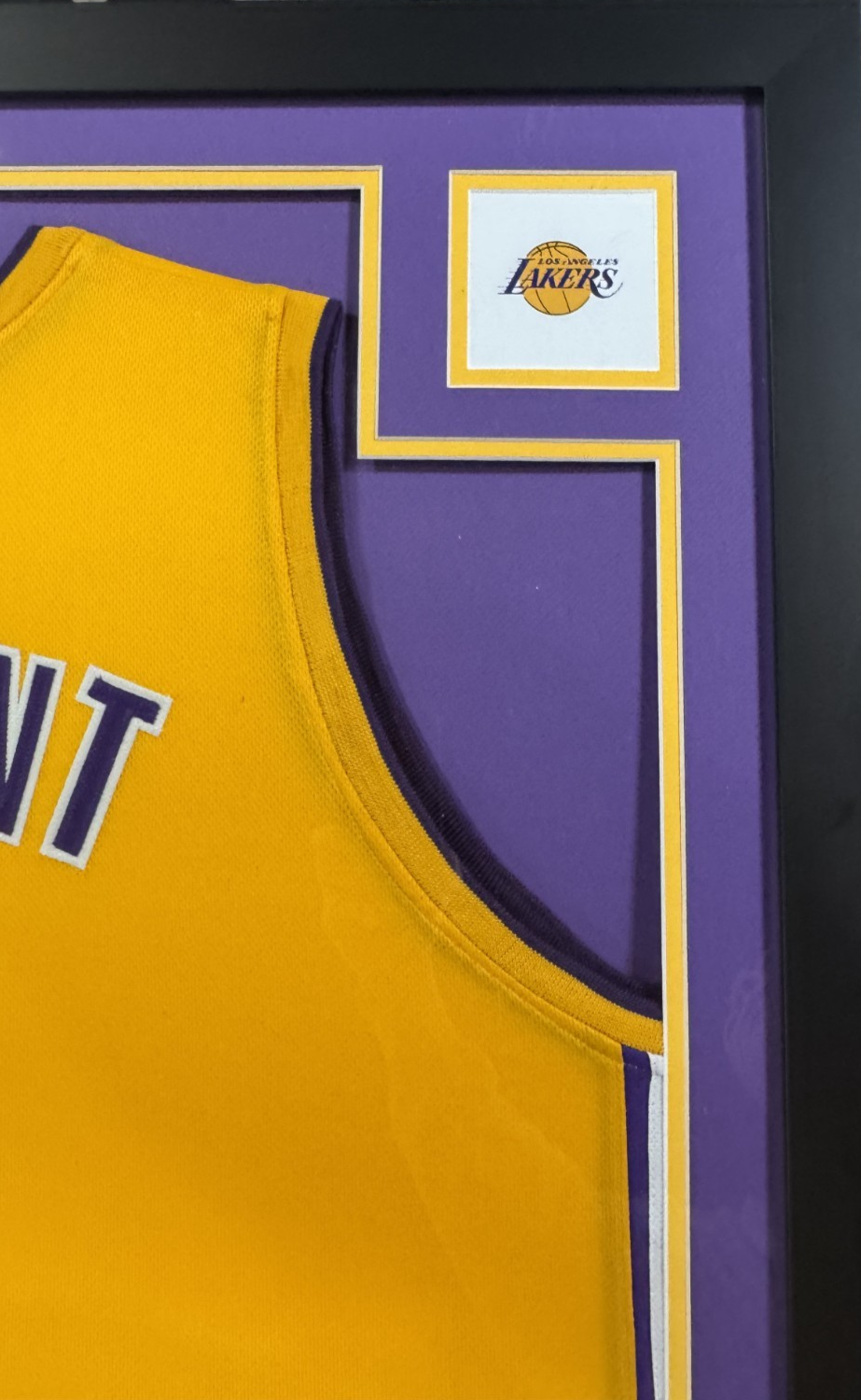 Kobe Bryant Signed Framed Lakers #8 Jersey Rookie Era Full Name Auto PSA COA HOF