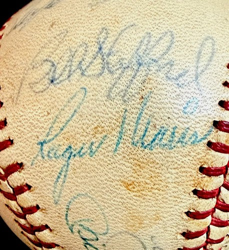 1961 Yankees Team Signed Baseball Roger Maris Mickey Mantle Berra Auto Psa LOA
