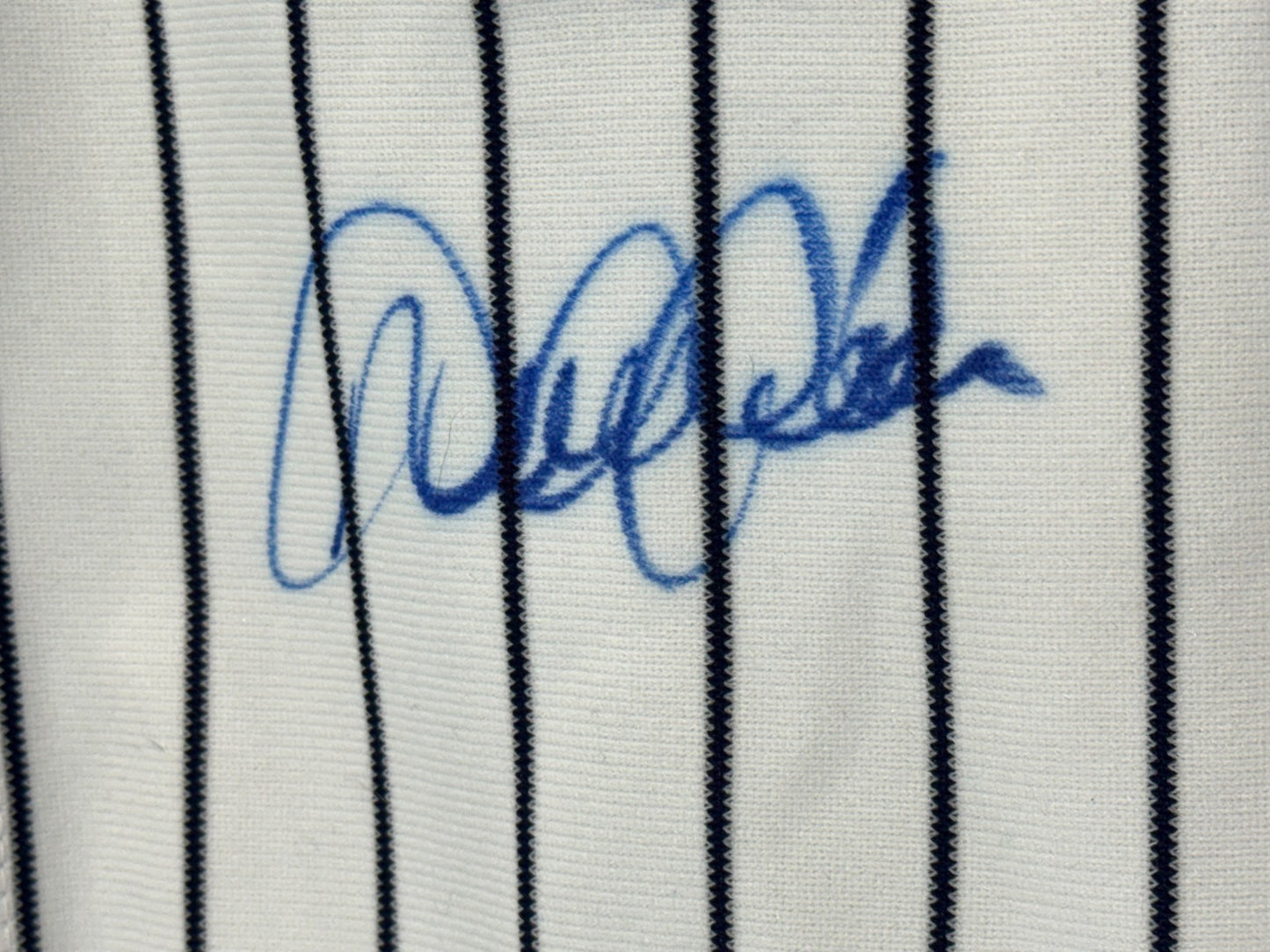 Derek Jeter Signed Majestic 2000 Hit Jersey LE 01/22 Auto AAC COA NY Yankees HOF