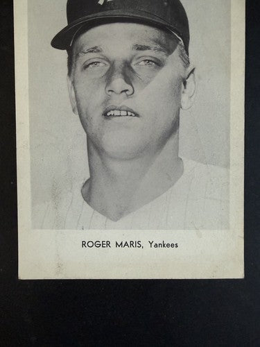 New York Yankees 1966 Team Issue Picture Pack Photo Roger Maris #9 RARE